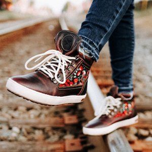 Inkkas Rooster Camping Hiking Boots size 9